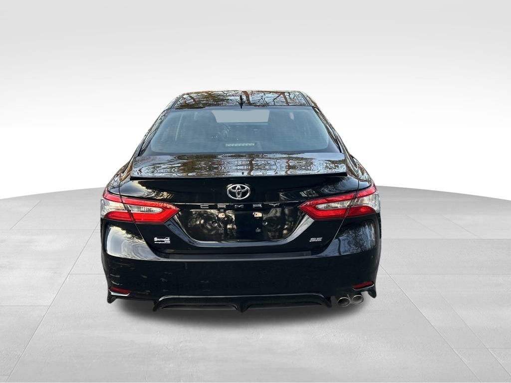 2018 Toyota Camry L photo 4
