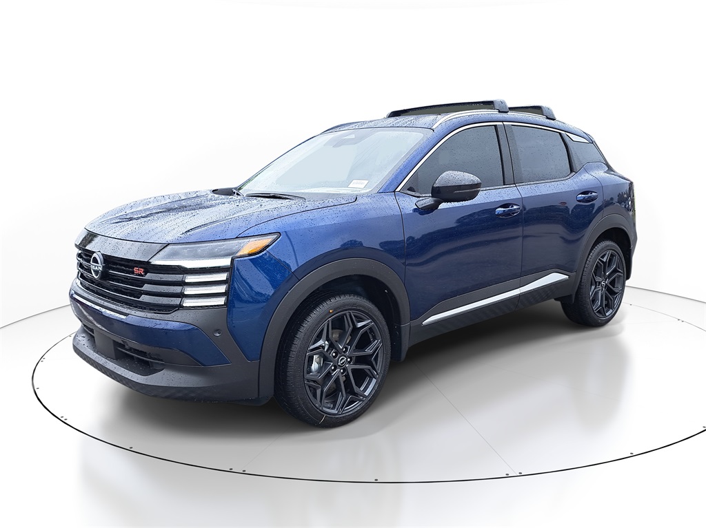 2026 Nissan Kicks SR photo 3