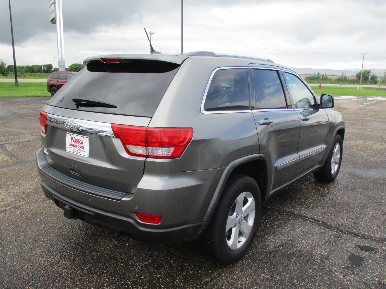 2012 Jeep Grand Cherokee Laredo photo 4