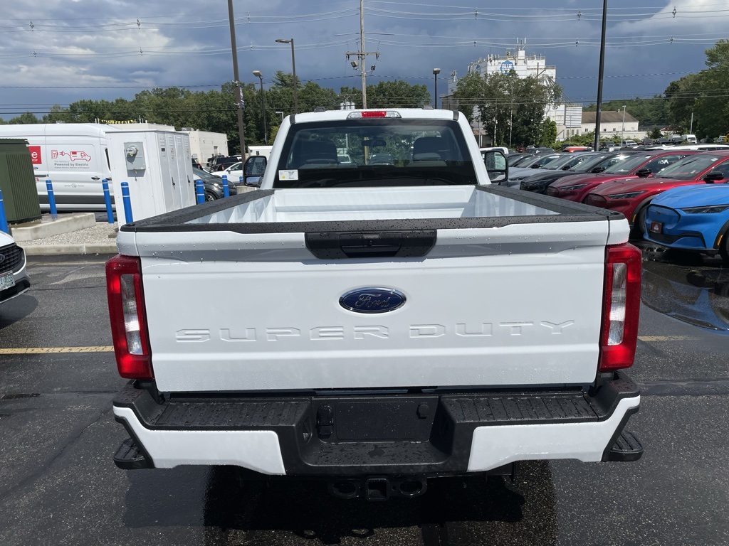 2026 Ford F-350 XL photo 3