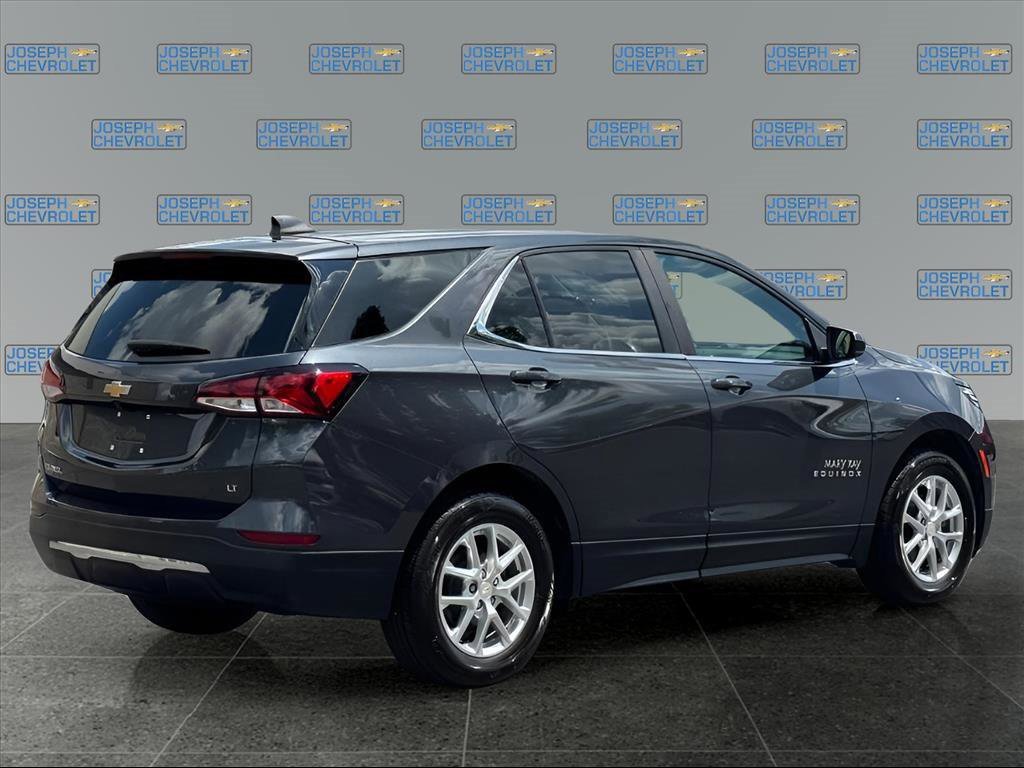 2023 Chevrolet Equinox LT photo 4
