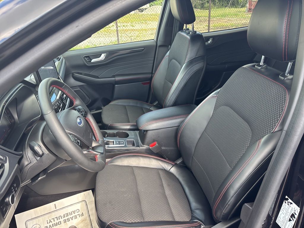 2023 Ford Escape ST-Line photo 21