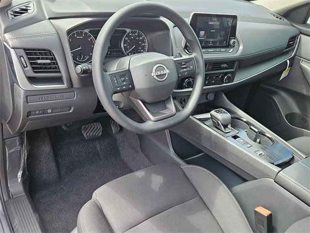 2026 Nissan Rogue S photo 3
