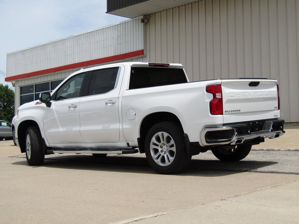 2025 Chevrolet Silverado 1500 LTZ photo 10