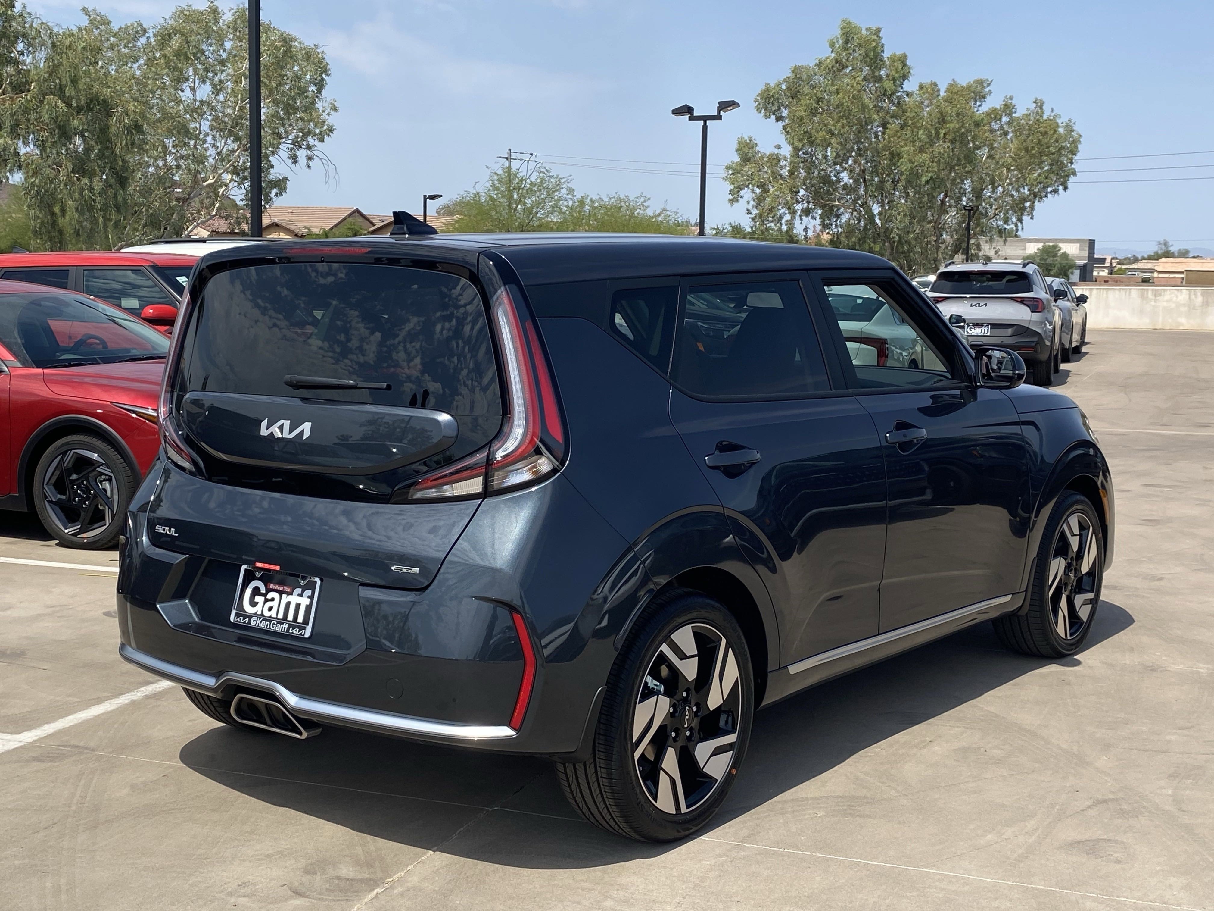 2025 Kia Soul GT-Line photo 4