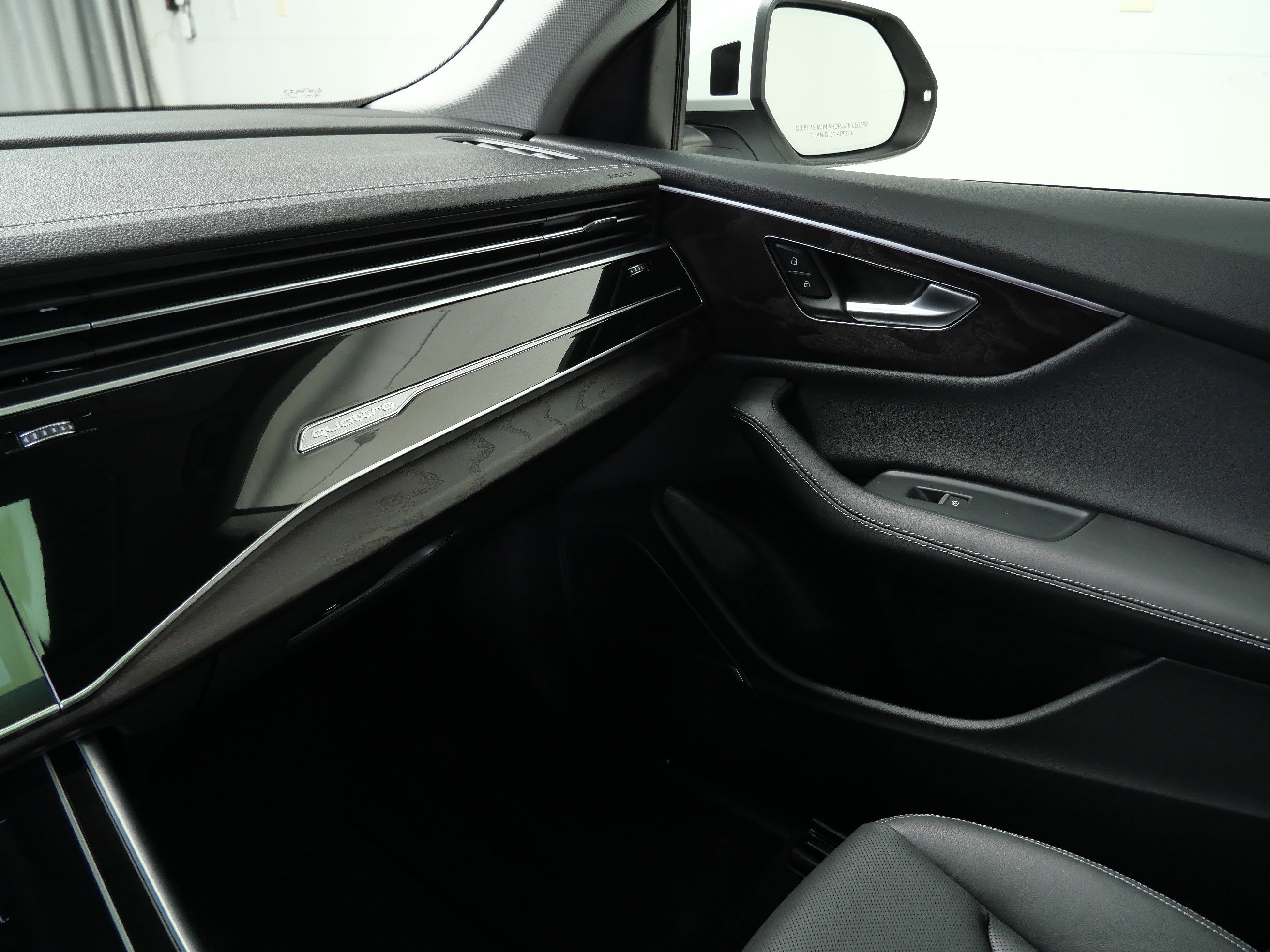 2023 Audi Q8 line Prestige photo 18
