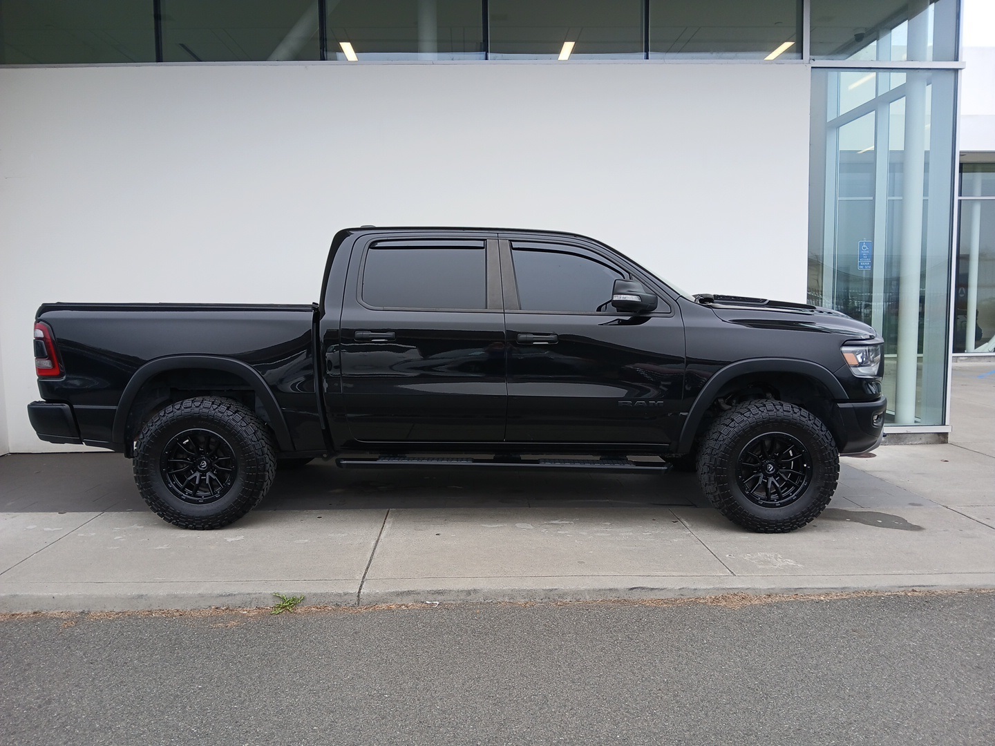 2021 Ram 1500 Rebel photo 3