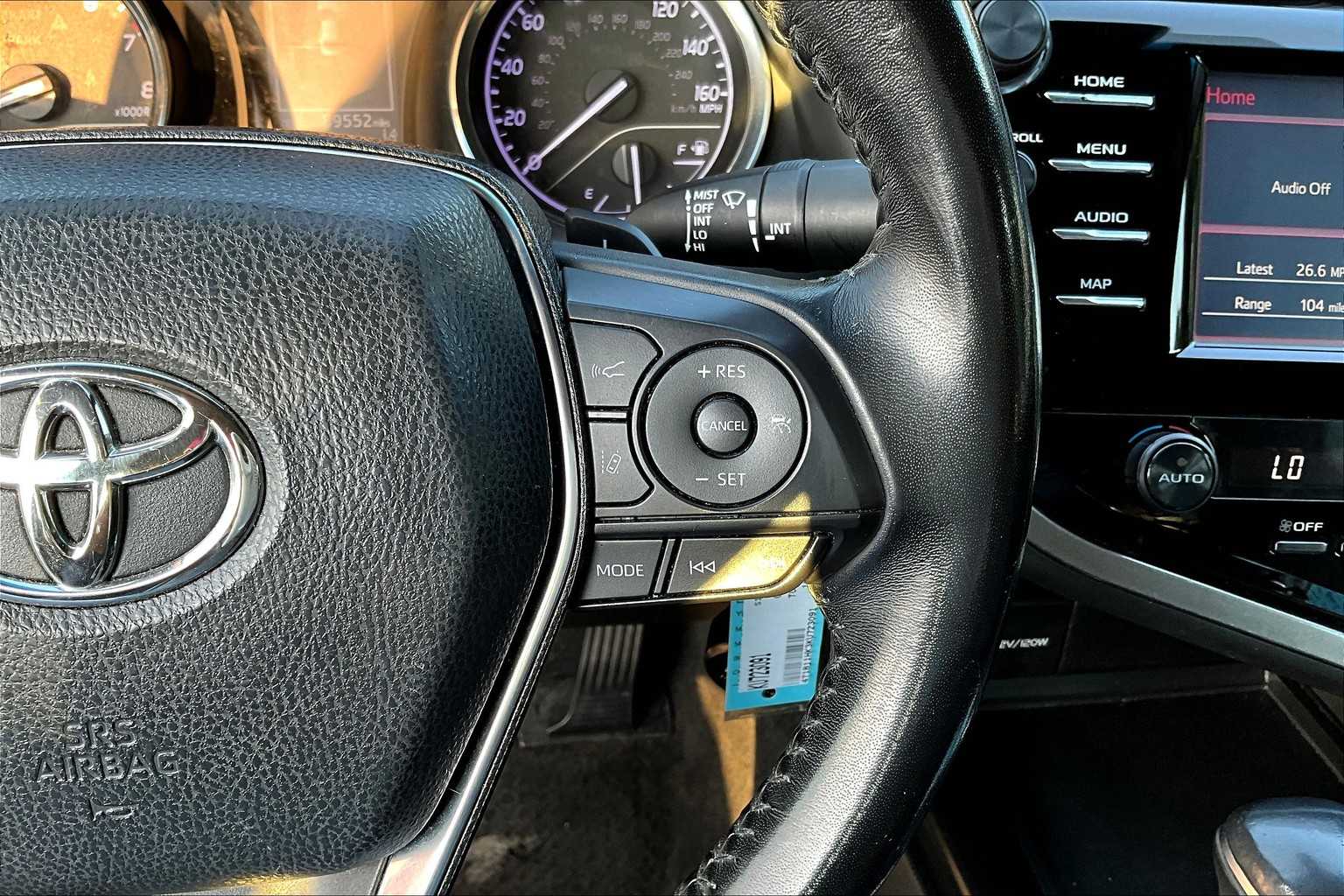 2019 Toyota Camry SE photo 22