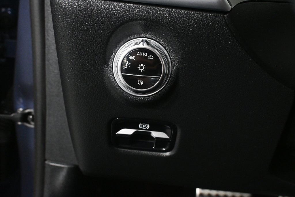 2024 Mercedes Benz C 300 AMG photo 8