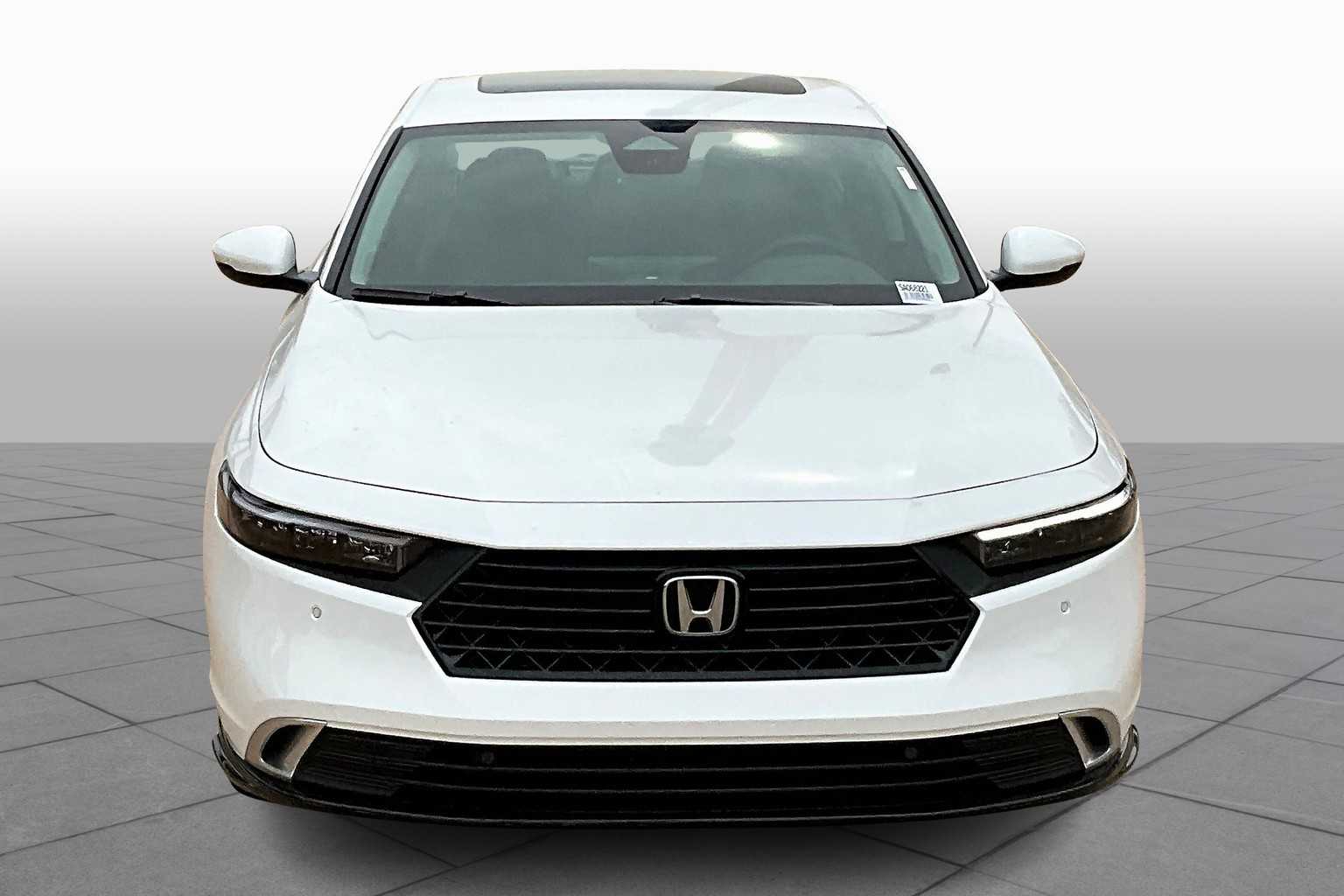 2025 Honda Accord Hybrid Touring photo 3