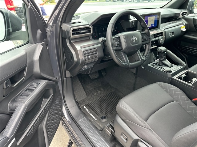 2025 Toyota Tacoma SR5 4x4 Double Cab photo 6