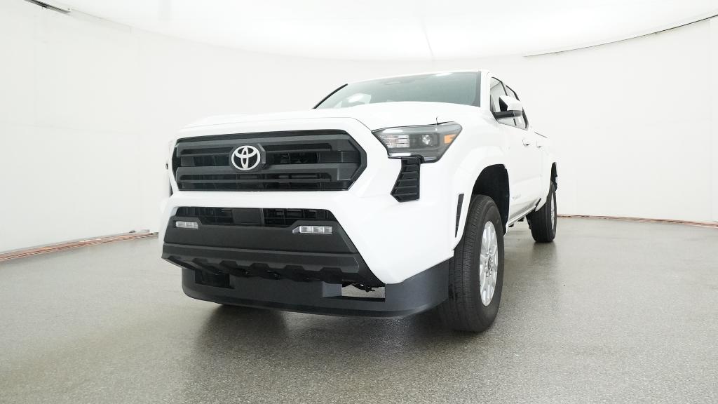 2025 Toyota Tacoma SR5 Double Cab photo 4