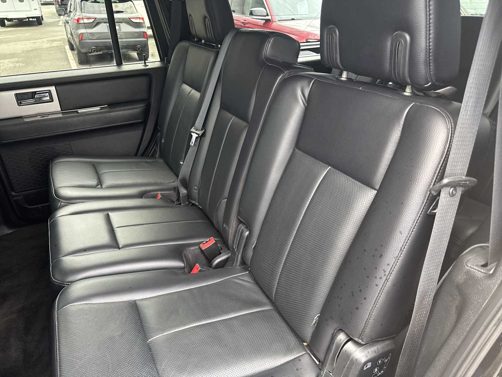 2017 Ford Expedition XLT photo 33