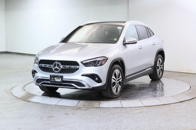 2025 Mercedes Benz GLA 250 4MATIC photo 2