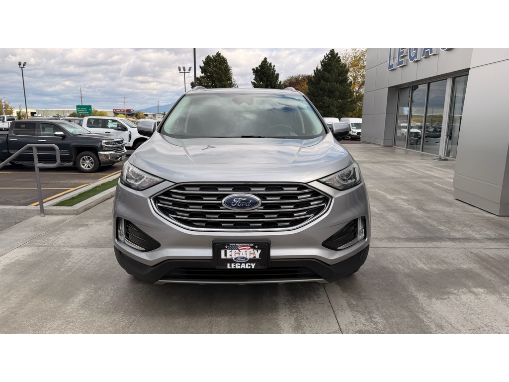 2021 Ford Edge SEL photo 2