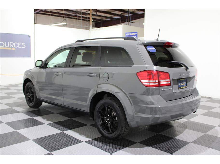 2020 Dodge Journey SE Value photo 3