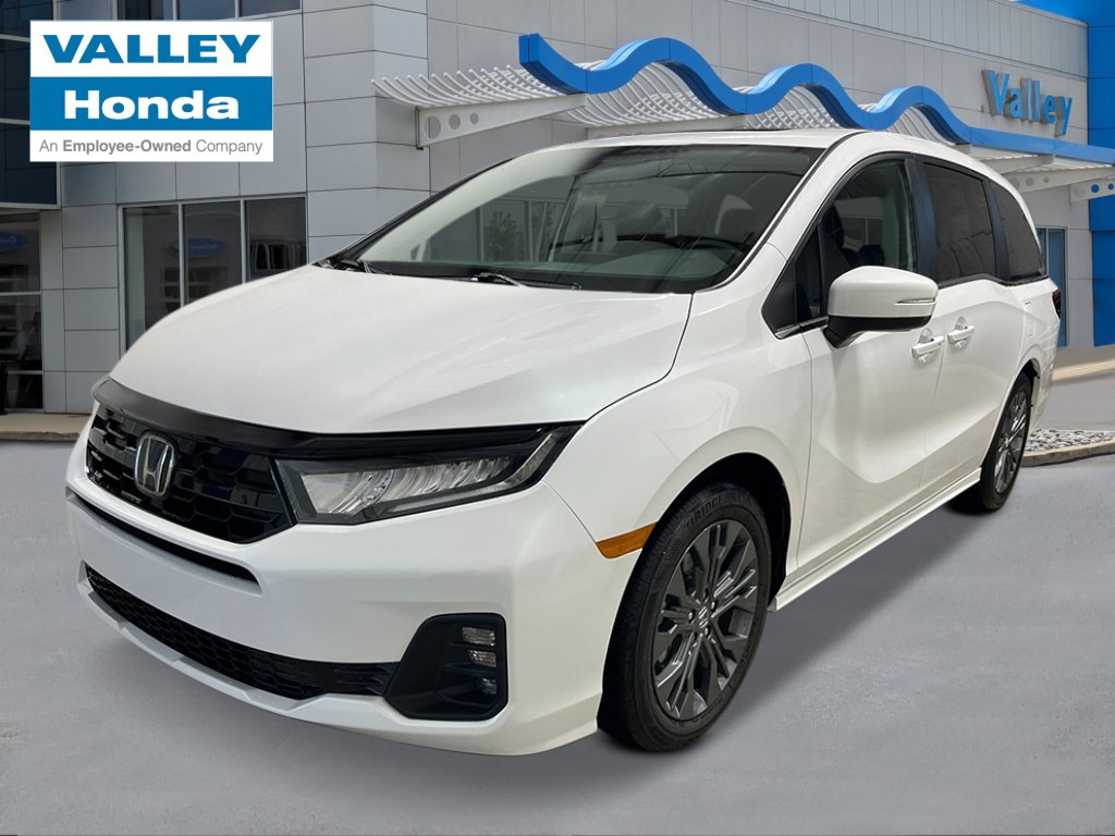 2026 Honda Odyssey Touring's photo