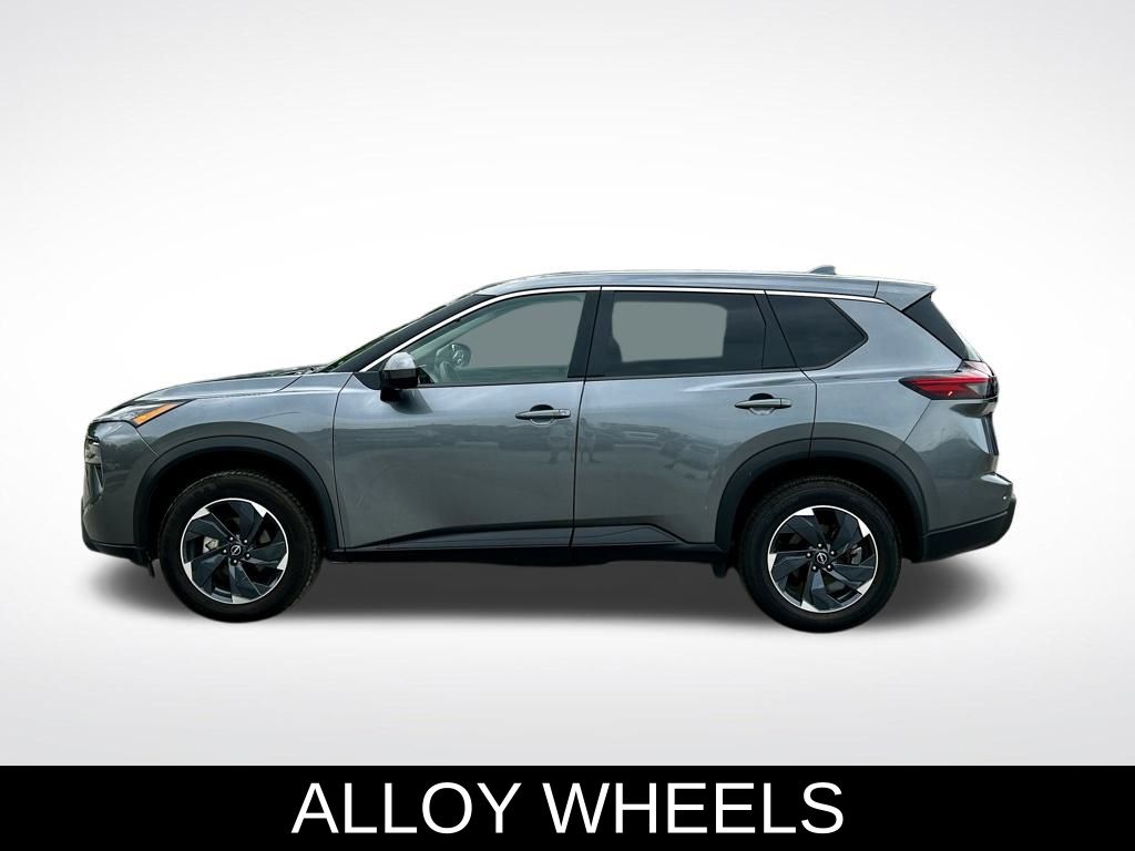2024 Nissan Rogue SV photo 4