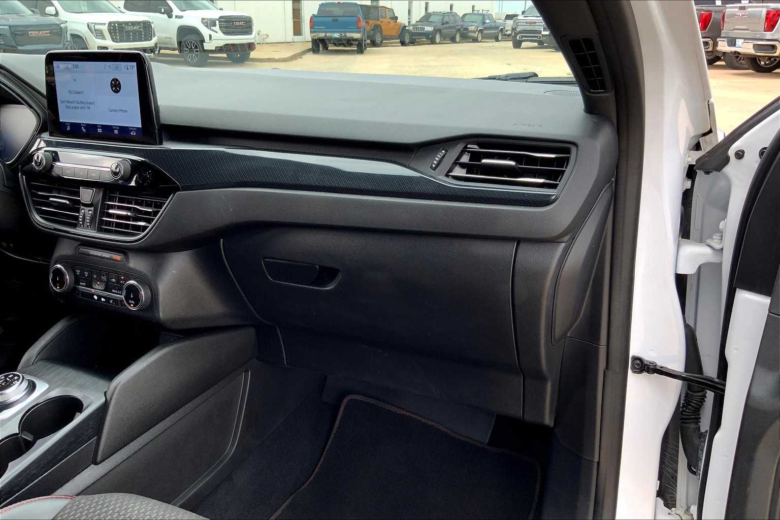 2023 Ford Escape ST-Line photo 17