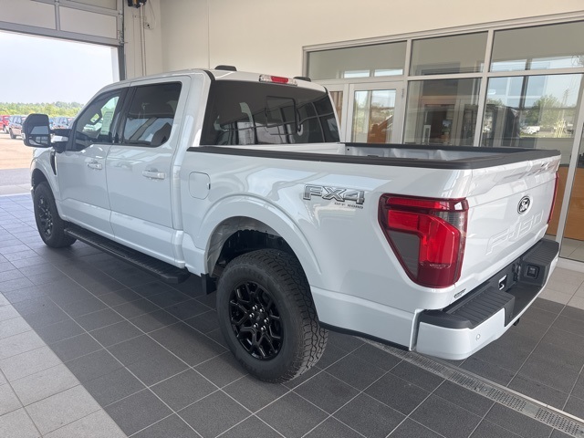 2025 Ford F-150 XLT photo 7
