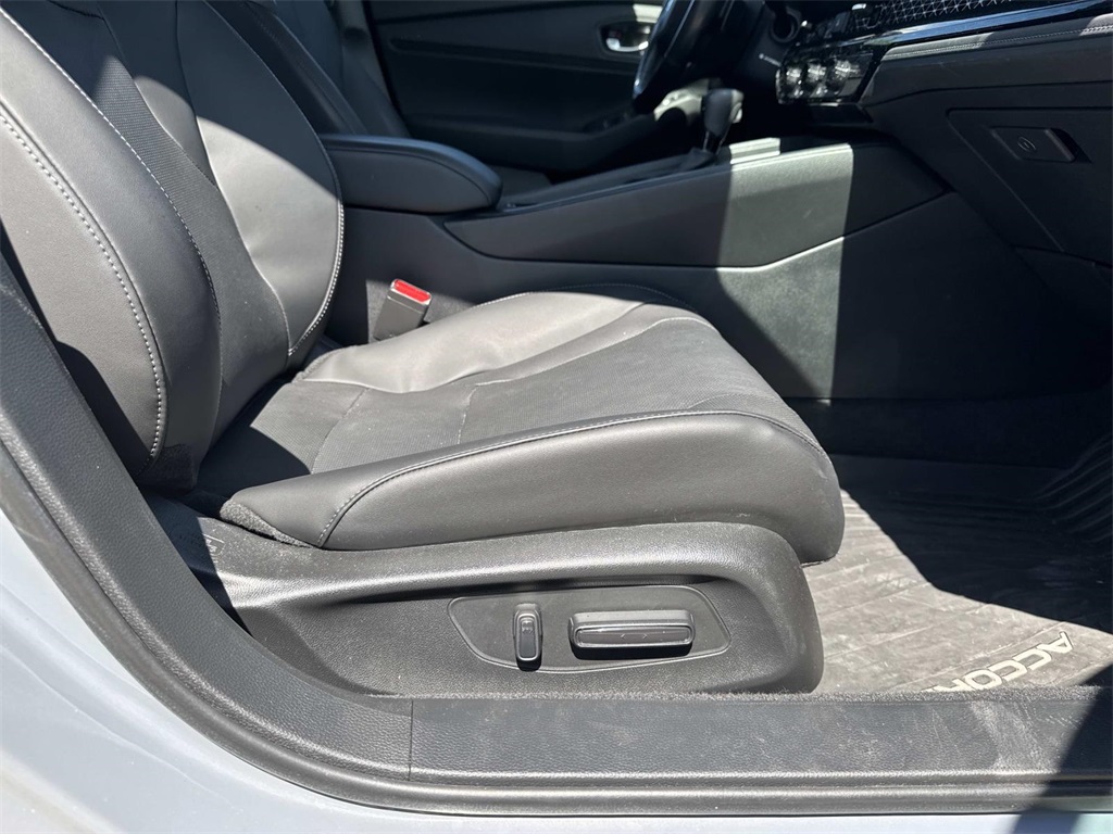 2023 Honda Accord Hybrid EX-L photo 10
