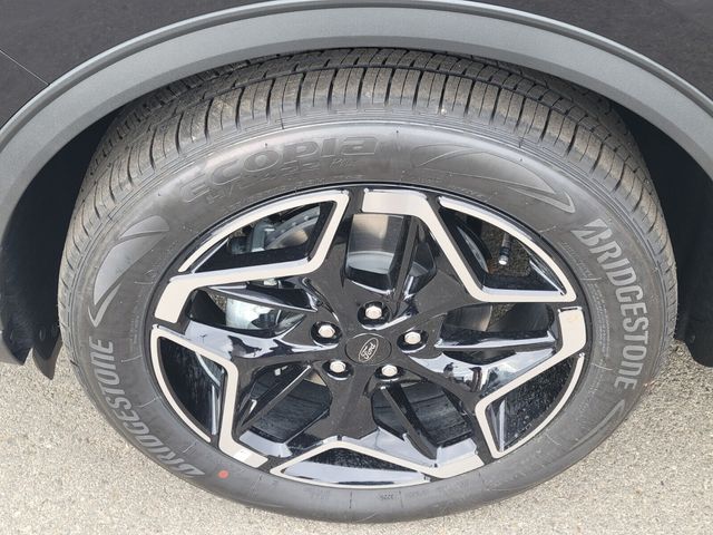 2025 Ford Escape Platinum photo 3