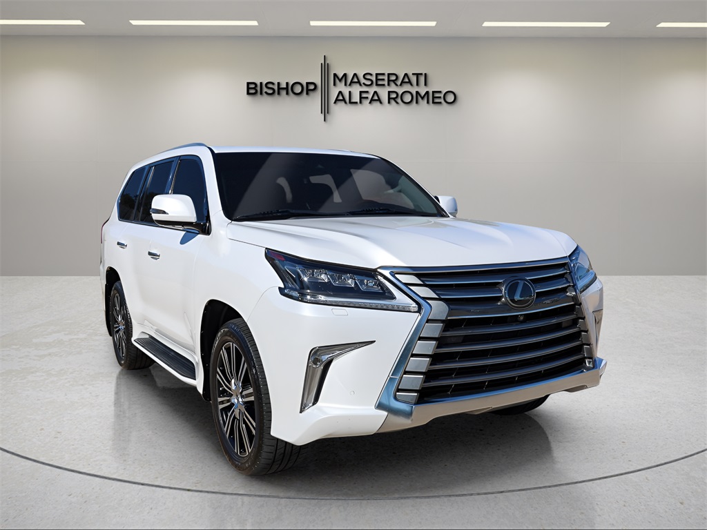 2021 Lexus LX 570's photo