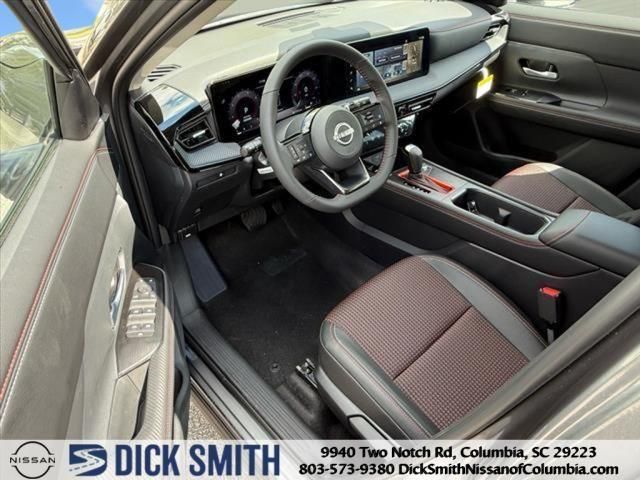 2025 Nissan Kicks SR photo 4