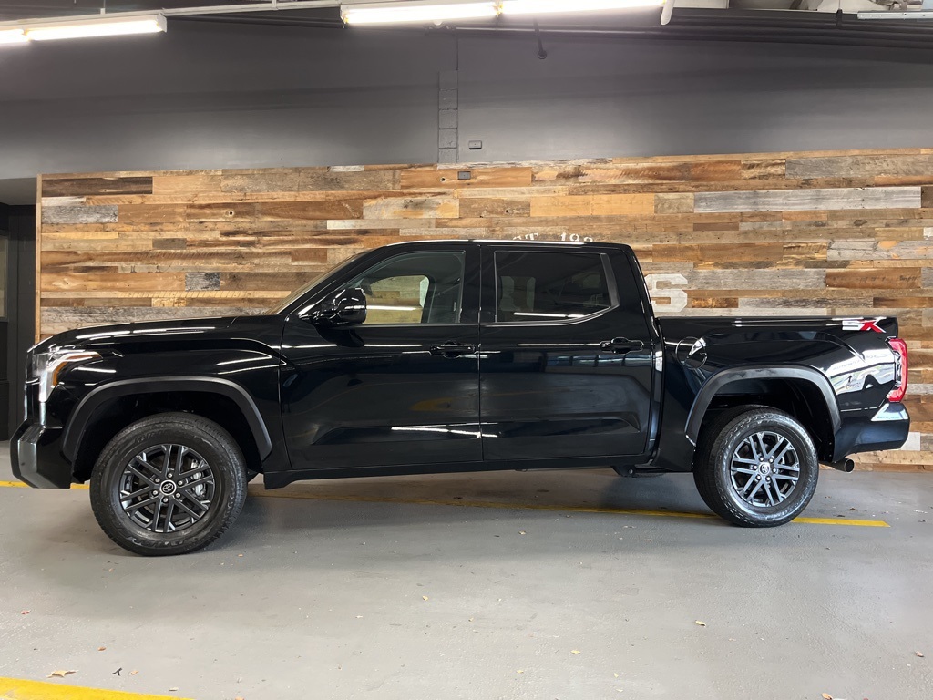 2023 Toyota Tundra SR5 photo 13