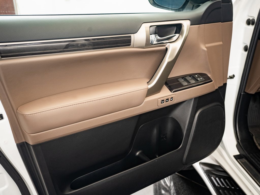 2021 Lexus GX 460 Luxury photo 23