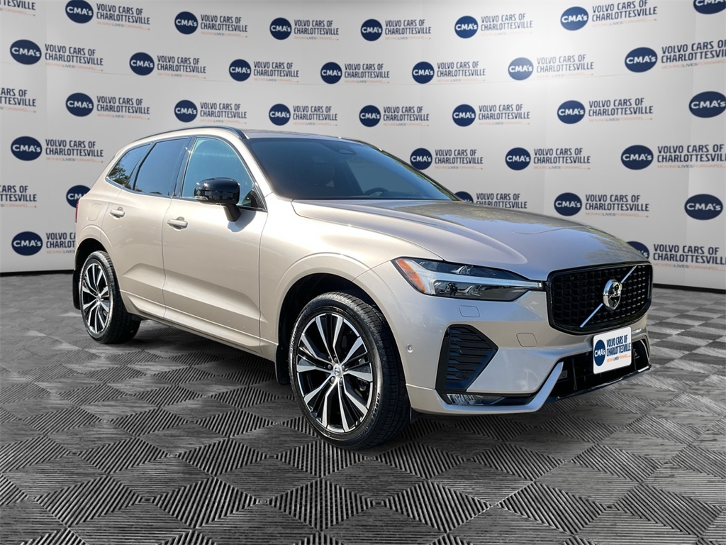 2024 Volvo XC60 B5 Plus photo 7