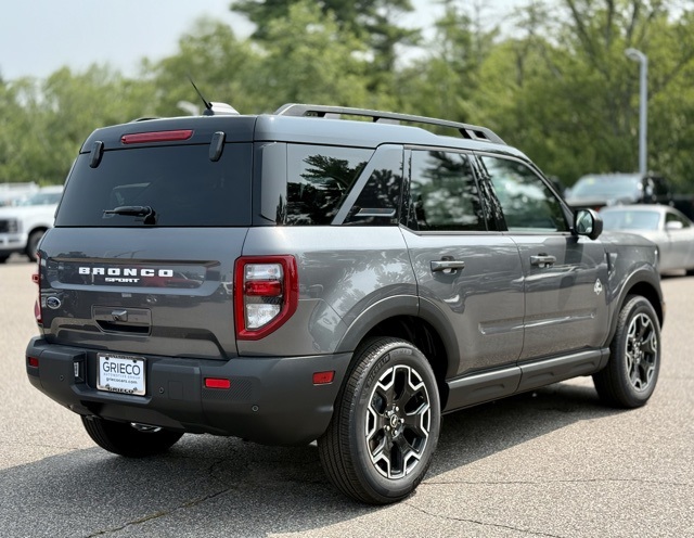 2025 Ford Bronco Sport Outer Banks photo 4