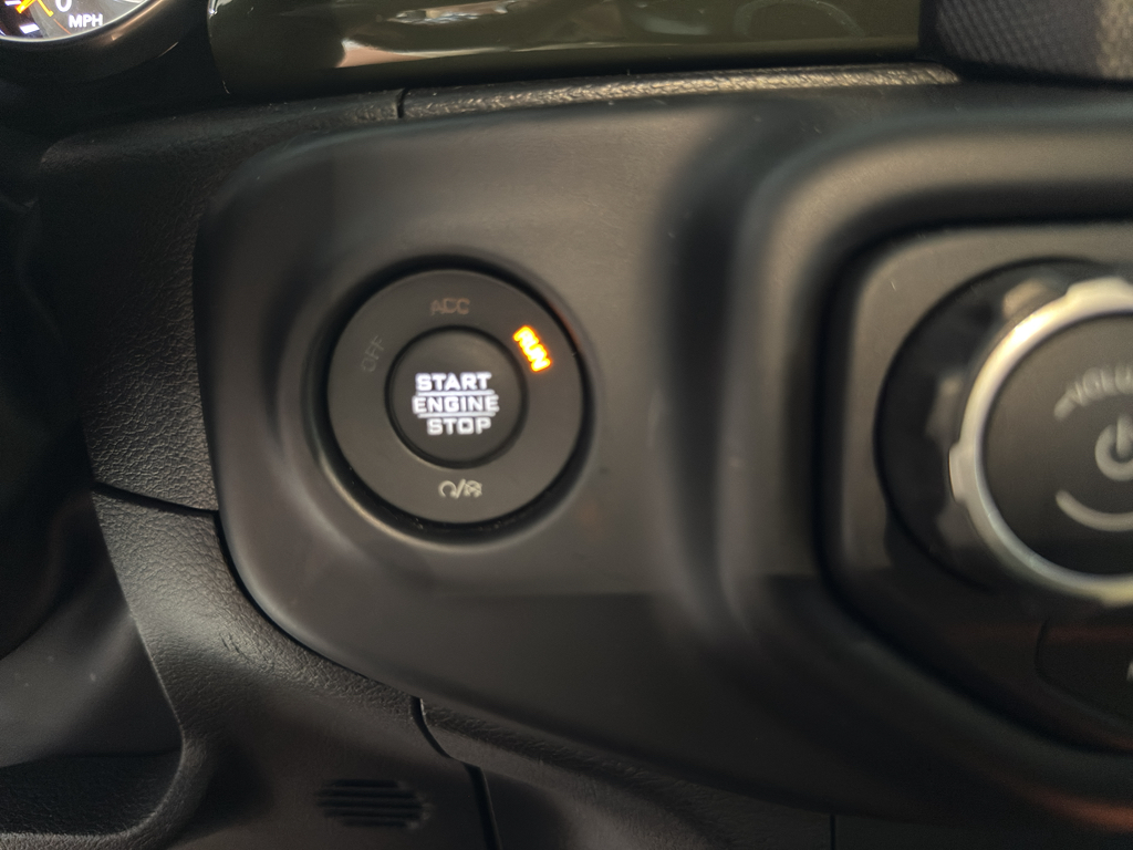 2023 Jeep Gladiator Sport S photo 26