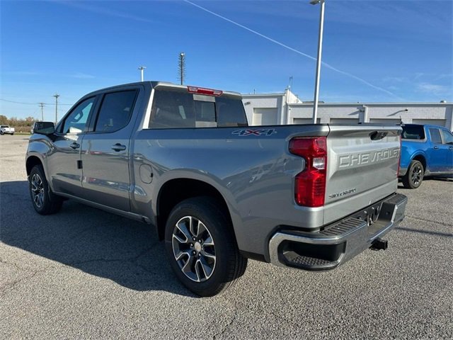 2026 Chevrolet Silverado 1500 LT photo 3