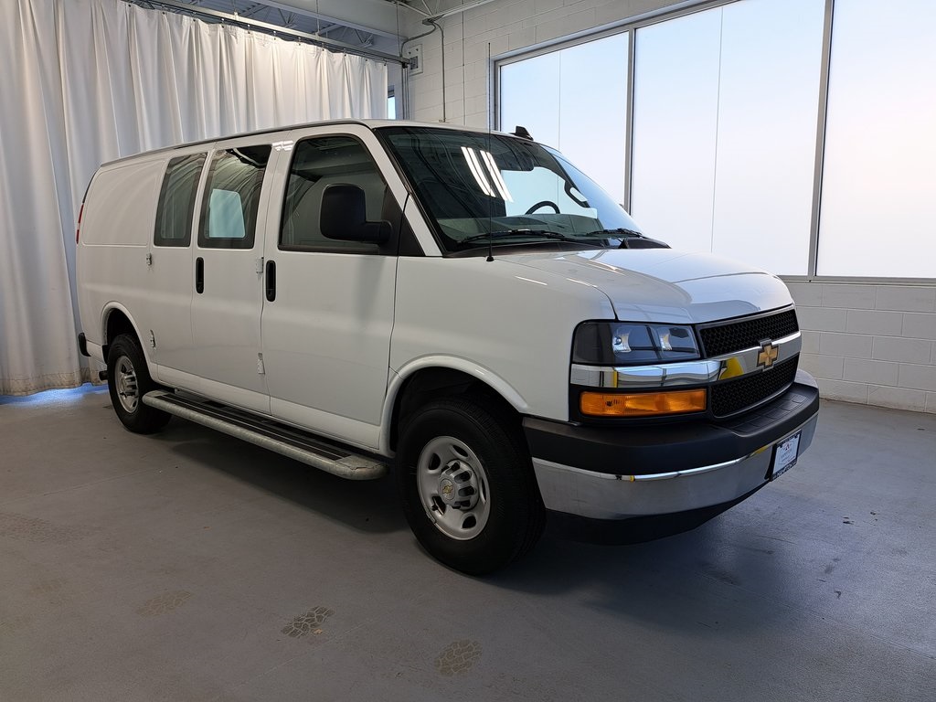 2024 Chevrolet Express 2500 Work Van photo 4