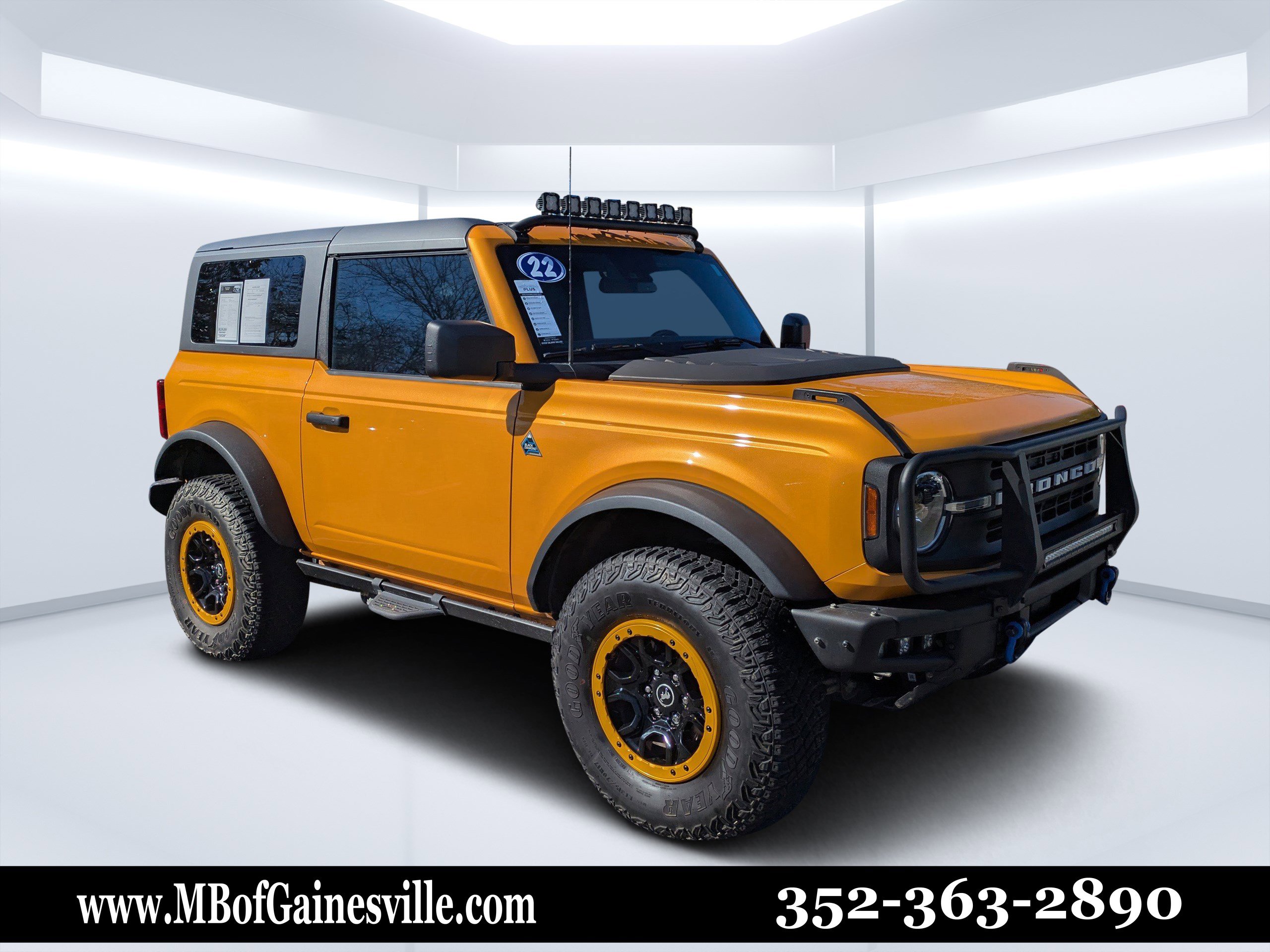 2022 Ford Bronco 2-Door Black Diamond's photo