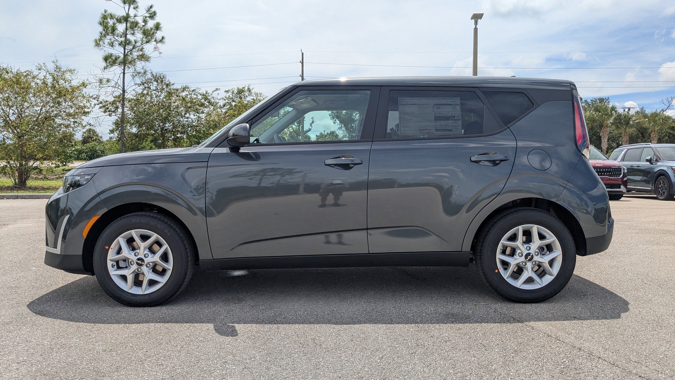 2025 Kia Soul S photo 4