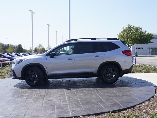 2025 Subaru Ascent Onyx Edition Touring photo 2