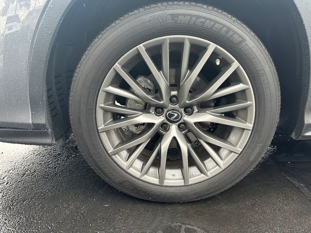 2022 Lexus RX 450h F SPORT photo 11
