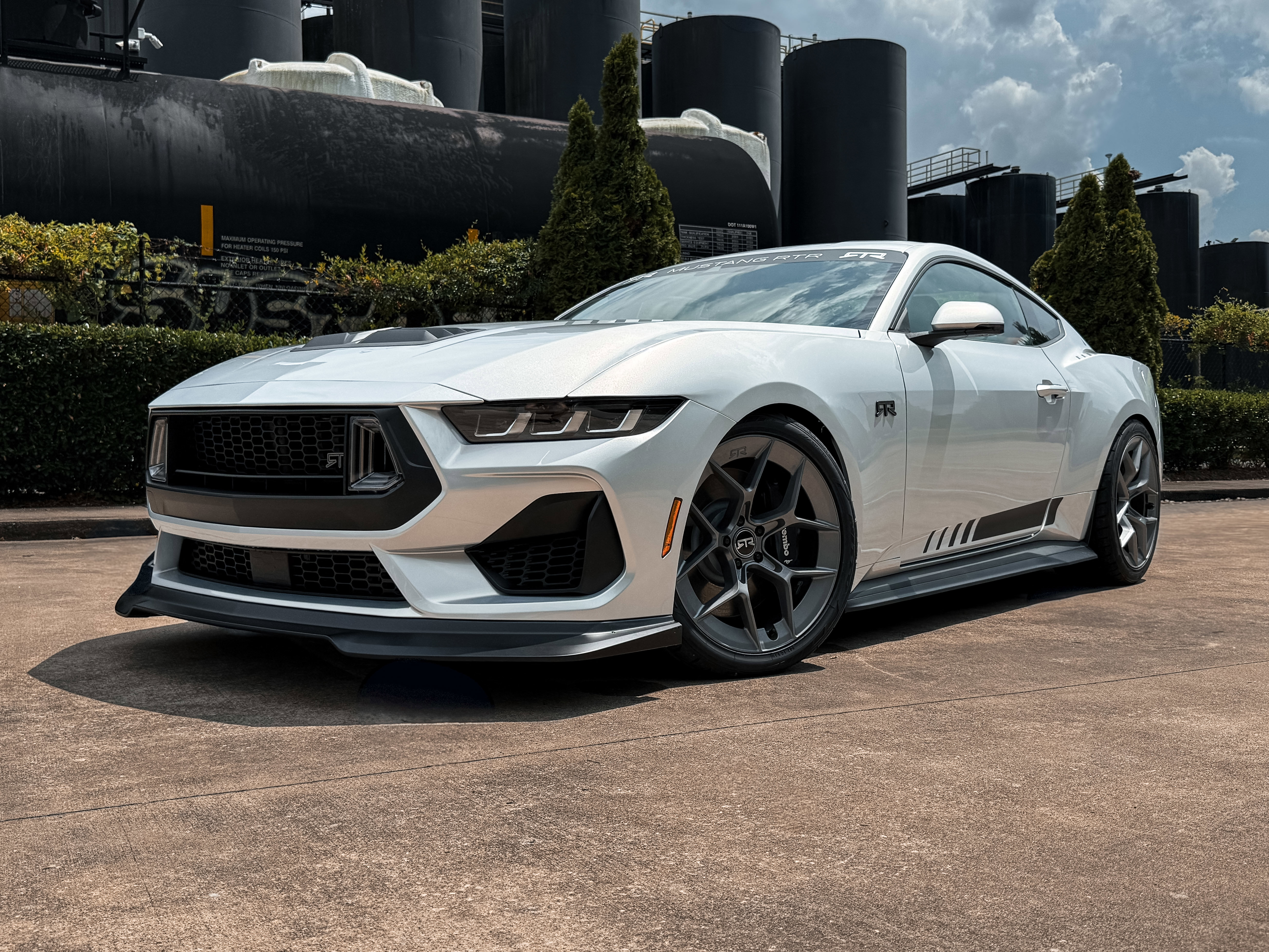 2025 Ford Mustang GT Premium's photo