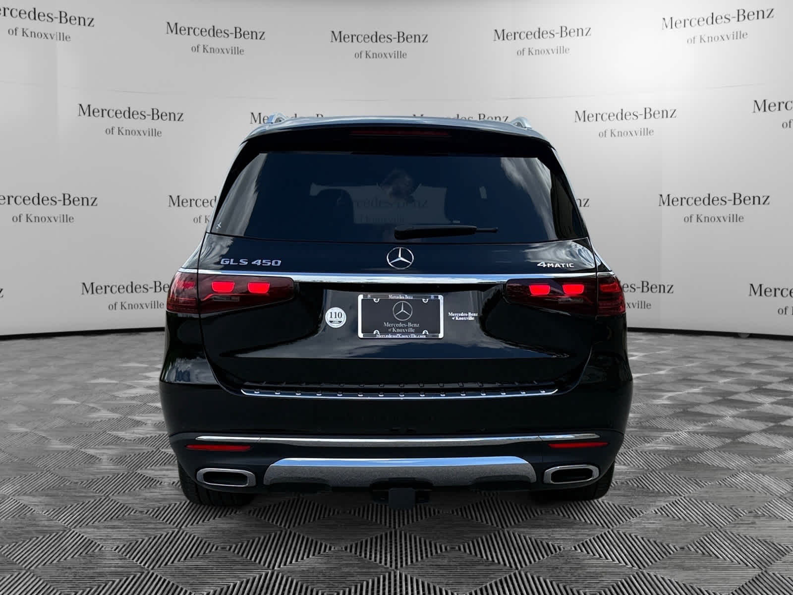 2025 Mercedes Benz GLS 450 4MATIC photo 4