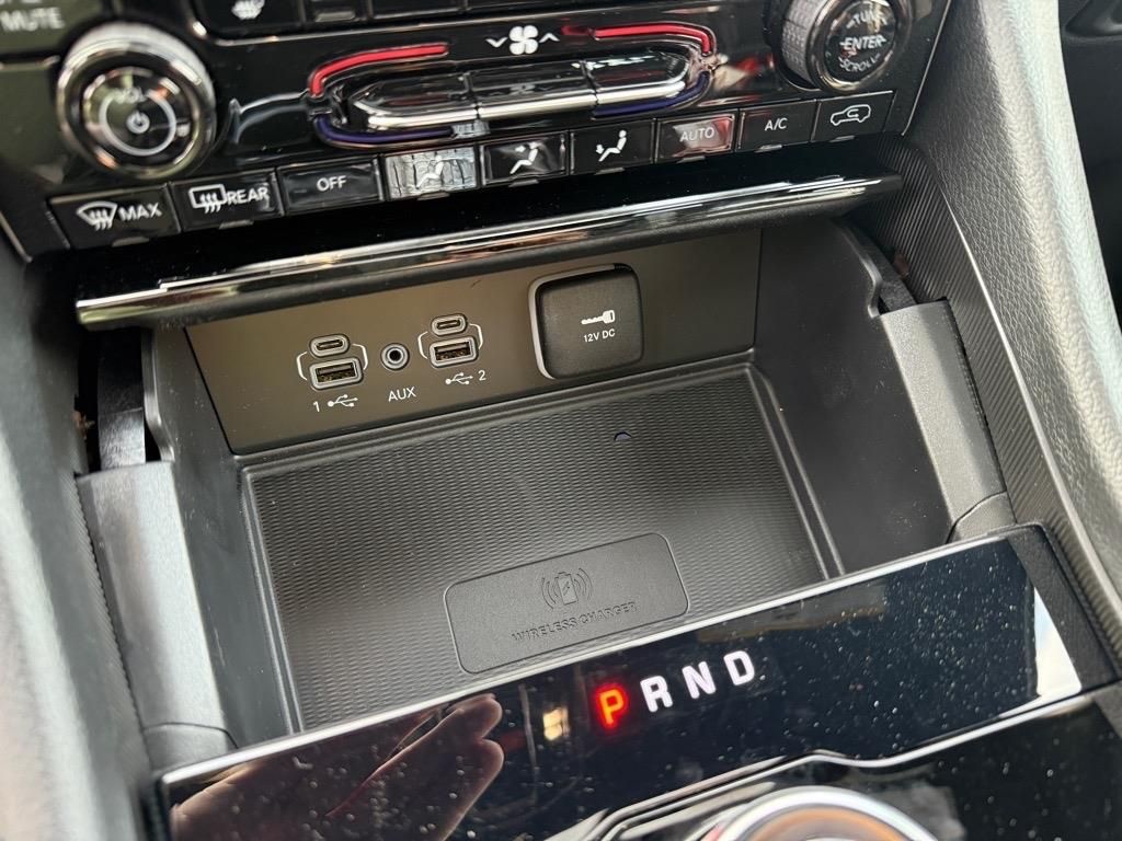 2025 Jeep Grand Cherokee Laredo Altitude photo 8