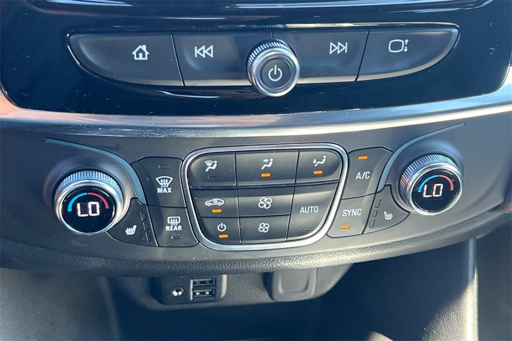 2023 Chevrolet Traverse RS photo 22