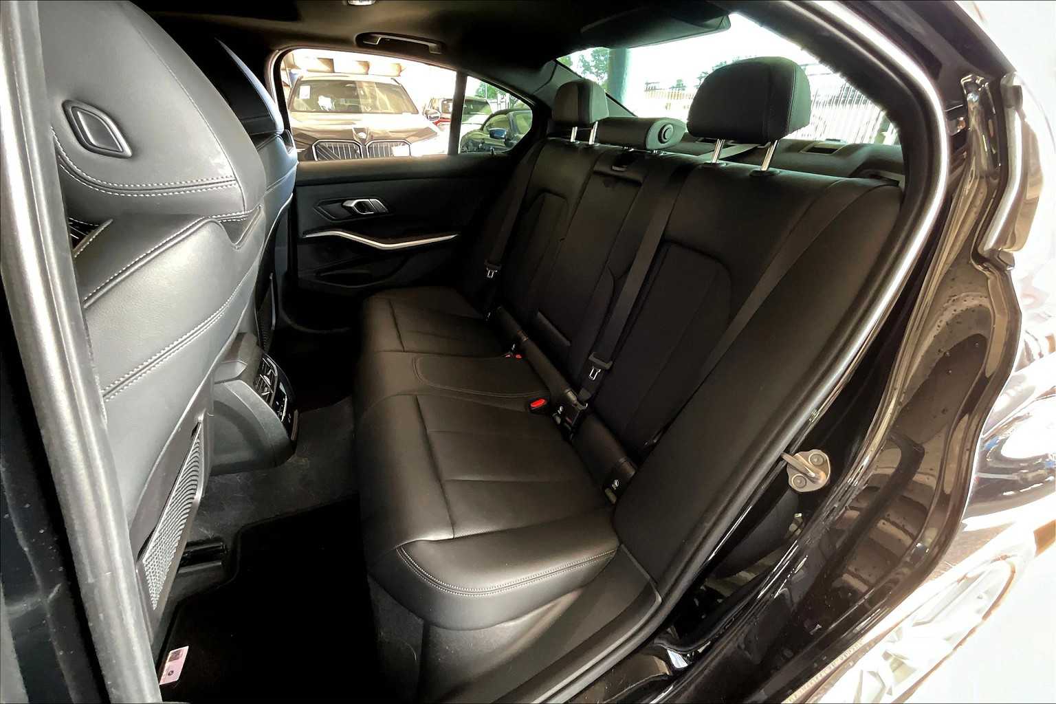 2023 Bmw 330i photo 17