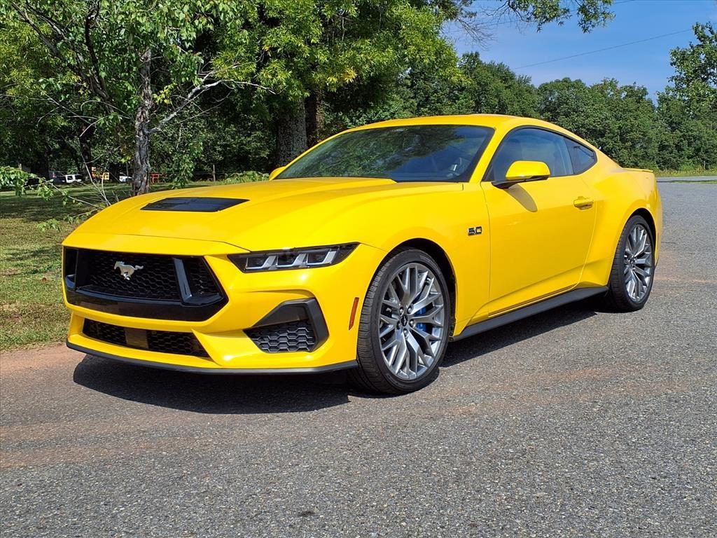 2024 Ford Mustang GT Premium's photo