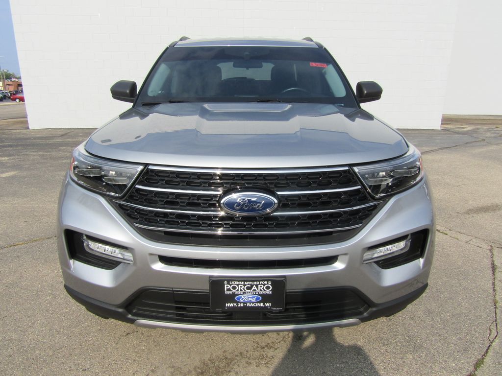2021 Ford Explorer XLT photo 3