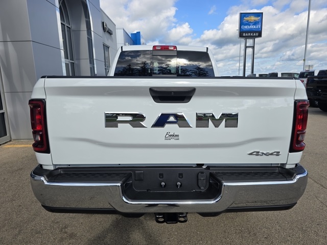 2025 Ram 2500 Tradesman photo 4