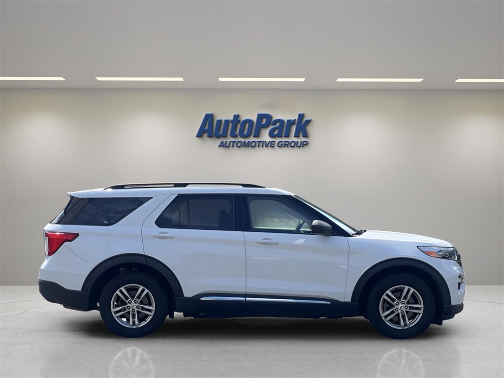 2022 Ford Explorer XLT photo 8