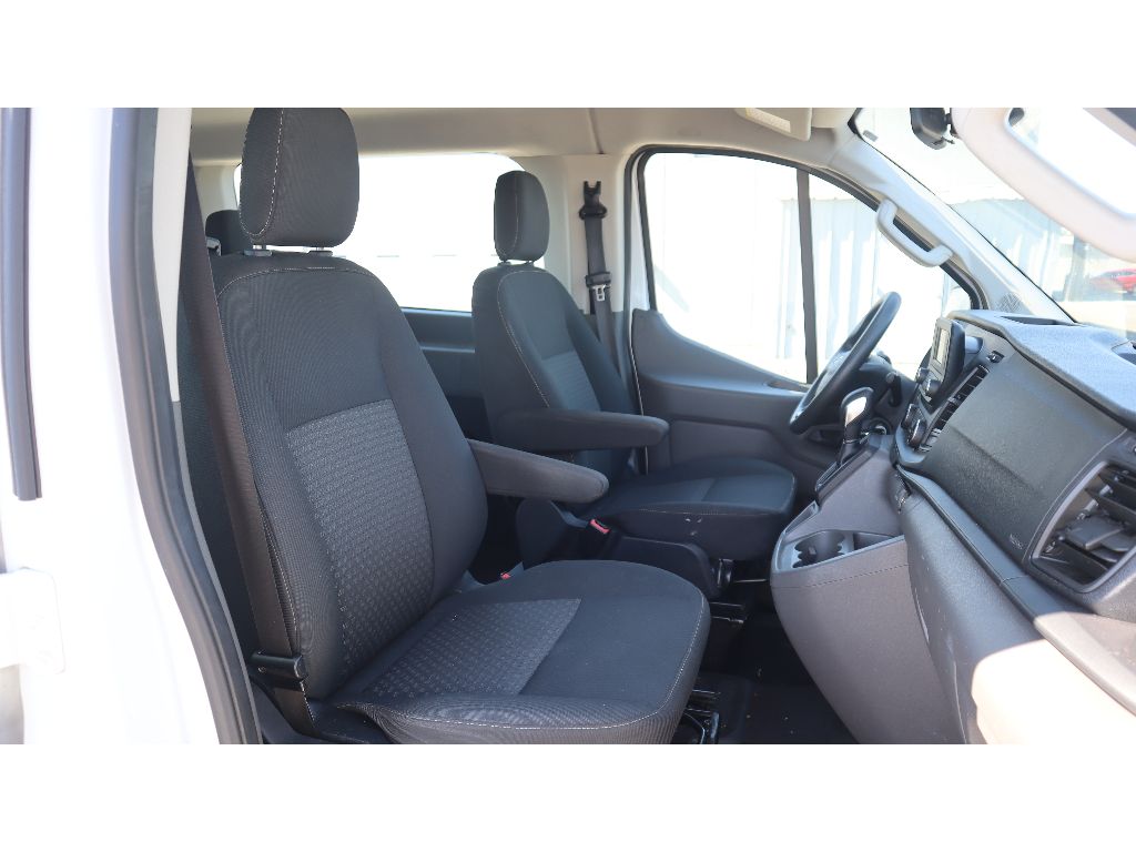 2021 Ford Transit XLT photo 17