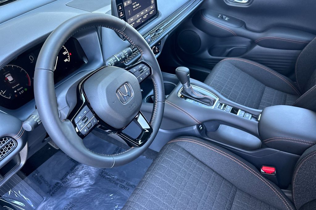 2026 Honda HR-V Sport photo 10